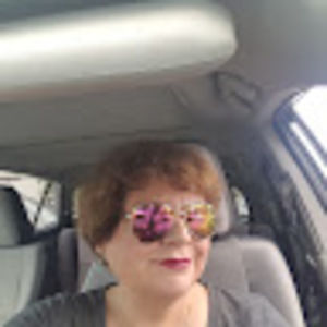 Meet your Posher, Djinna